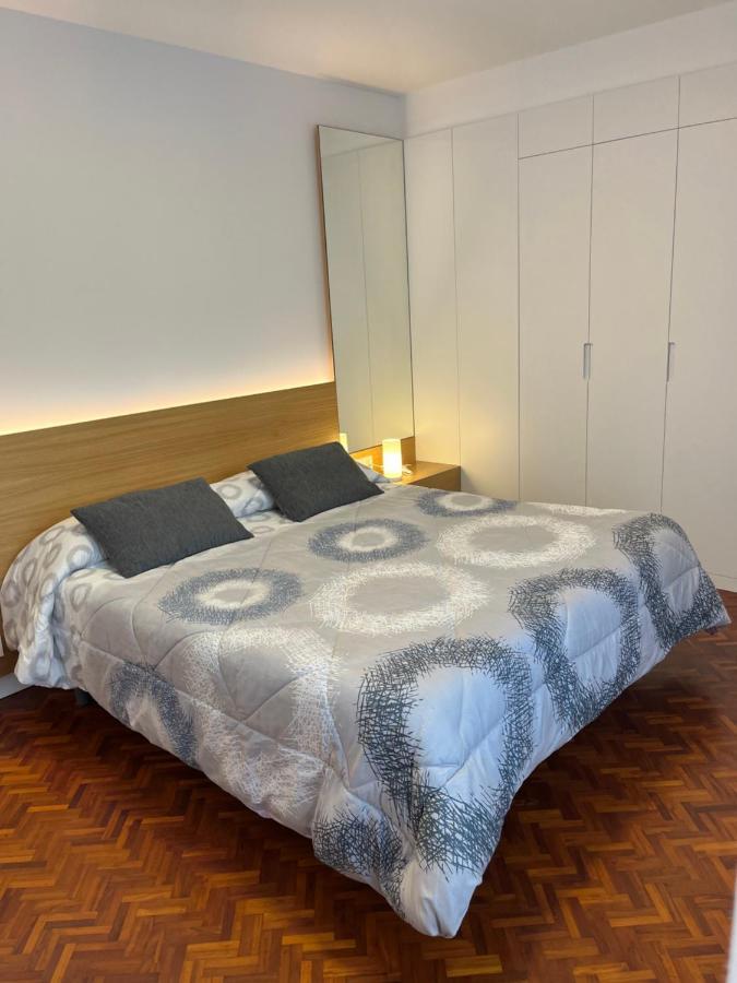 Hostal Charo II ซานติอาโก เด กอมโปสเตลา ภายนอก รูปภาพ