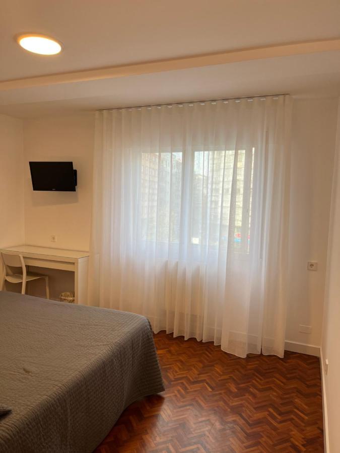 Hostal Charo II ซานติอาโก เด กอมโปสเตลา ภายนอก รูปภาพ