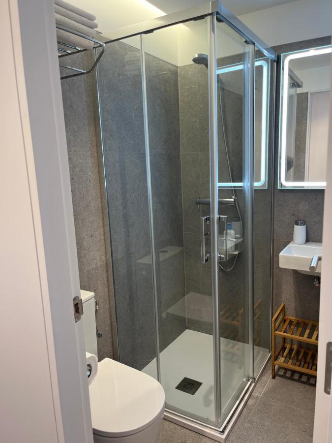 Hostal Charo II ซานติอาโก เด กอมโปสเตลา ภายนอก รูปภาพ