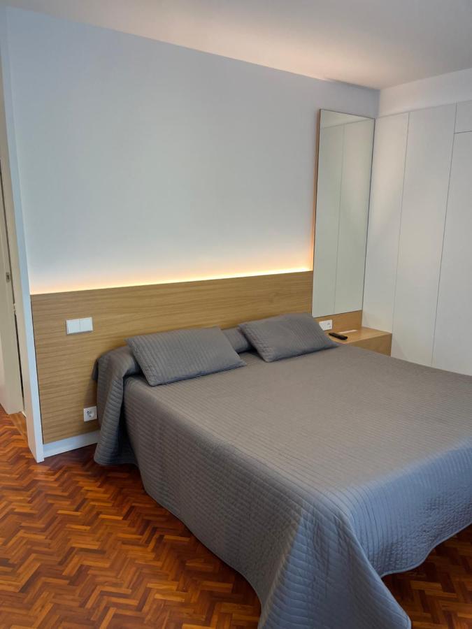 Hostal Charo II ซานติอาโก เด กอมโปสเตลา ภายนอก รูปภาพ
